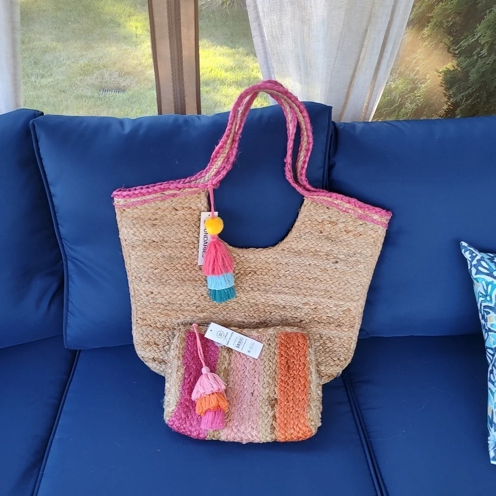 No Boundaries Tan and Pink Woven Bag Set!